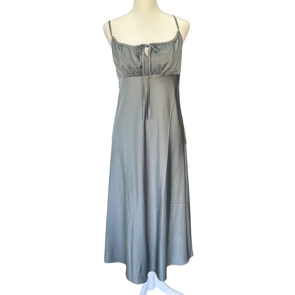 Forever 21 Women Size M Gray Satin Slip Maxi Dress Milkmaid Hoco Homecoming